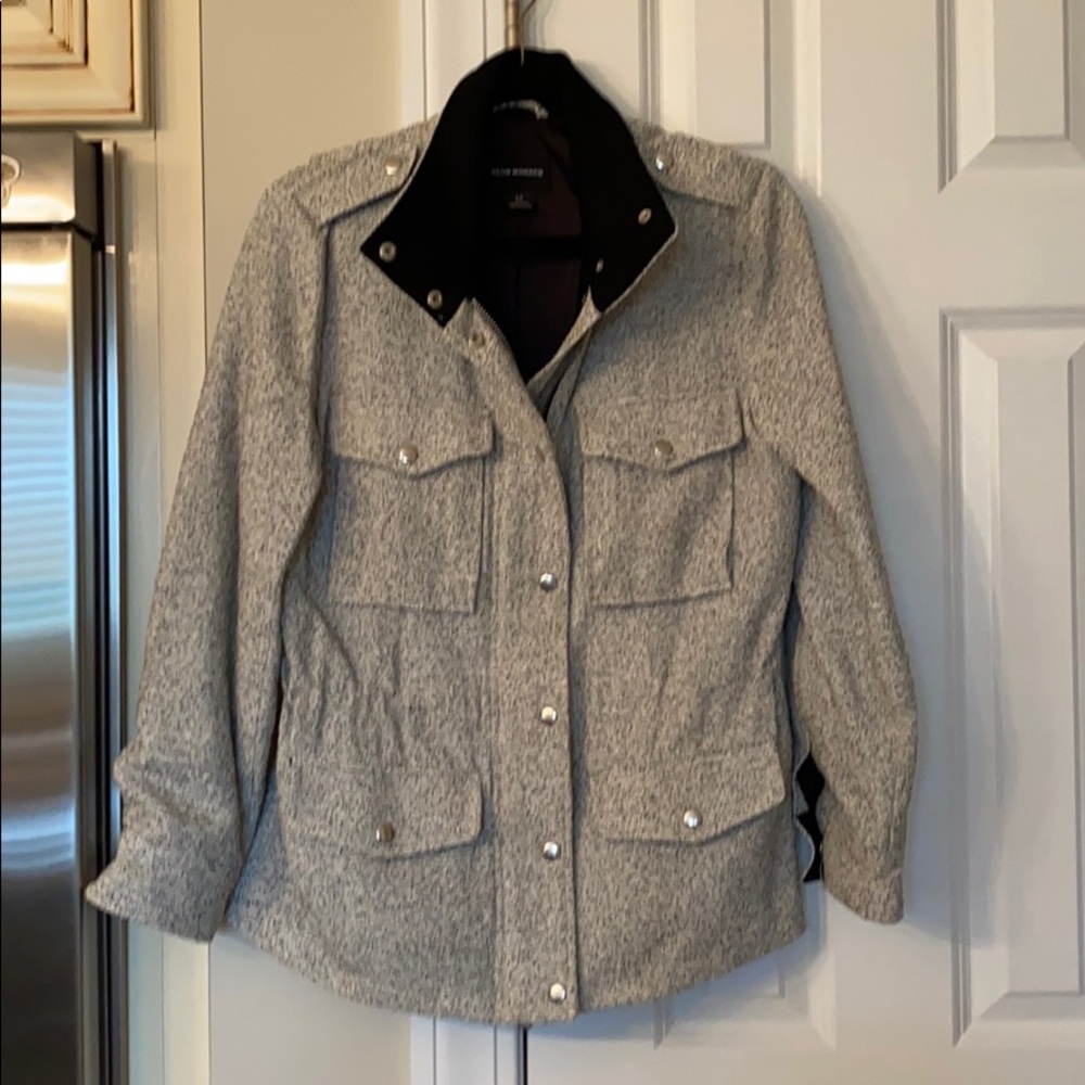 Club Monaco white and black speckled jacket